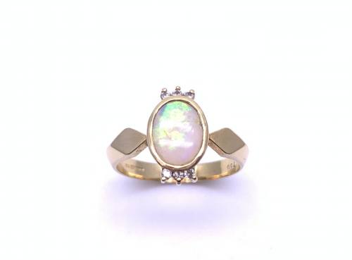 18ct Opal & Diamond Ring