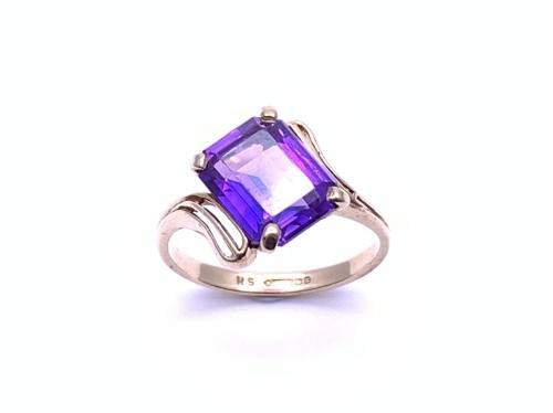 9ct Yellow Gold Synthetic Sapphire Ring