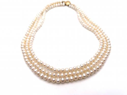 9ct Triple Strand Pearl Necklet
