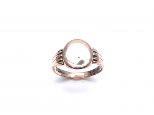 An 9ct Rose Gold Oval Signet Ring