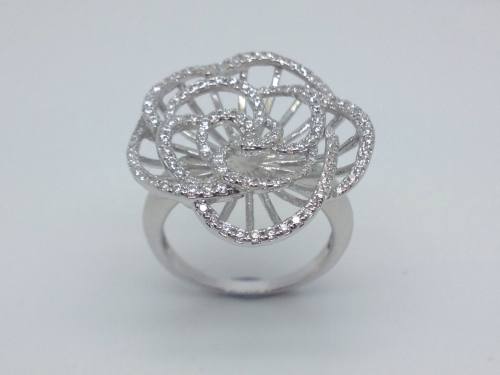 Silver CZ flower Ring Size M Rhodium Plated