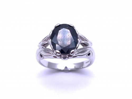 18ct White Gold Sapphire Solitaire Ring