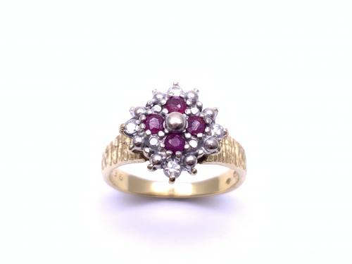 18ct Ruby & Diamond Cluster Ring