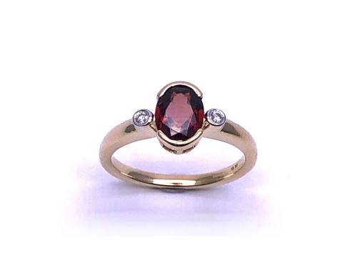 9ct Yellow Gold Garnet & Diamond Ring