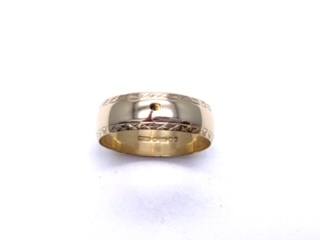 9ct Yellow Gold Edged Wedding Ring 6mm