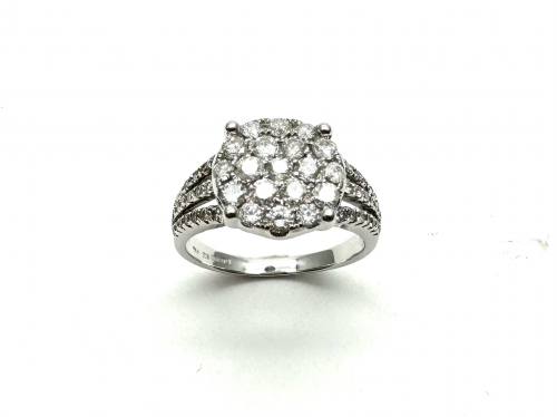 18ct White Gold Diamond Cluster Ring