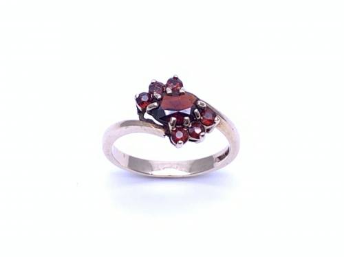 9ct Yellow Gold Garnet Cluster Ring