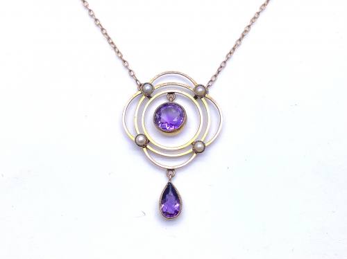 An Old Amethyst & Pearl Pendant & Chain