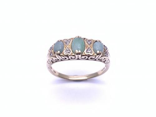 9ct Jade 3 Stone & Diamond Ring