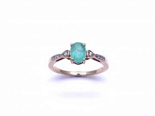 9ct Emerald Solitaire & Zircon Ring