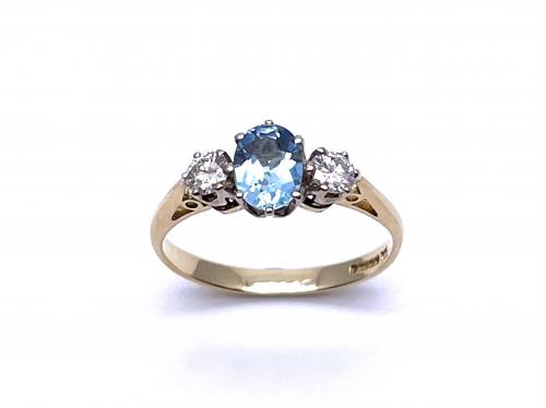 18ct Aquamarine & Diamond 3 Stone Ring