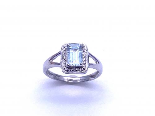 9ct Aquamarine & Diamond Ring