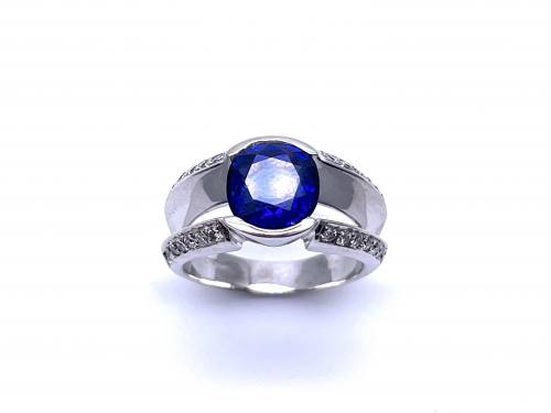 18ct Synthetic Sapphire & Diamond Ring