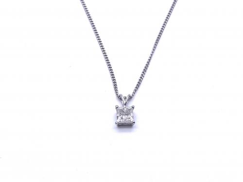 18ct White Gold Diamond Pendant & Chain