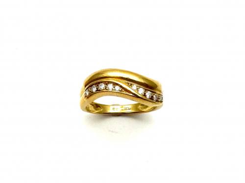 18ct Yellow Gold Diamond Wave Ring