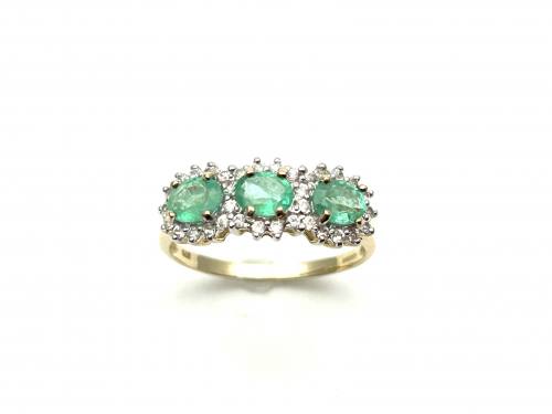 9ct Emerald & Diamond Cluster Ring