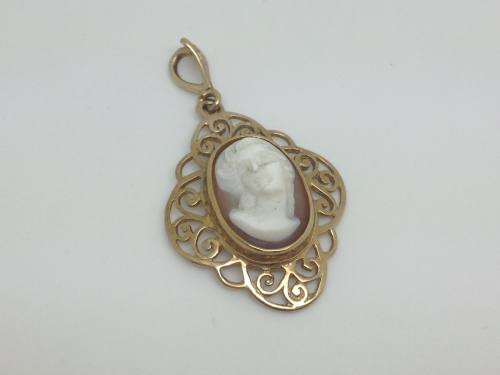 9ct Yellow Gold Fancy Cameo Pendant