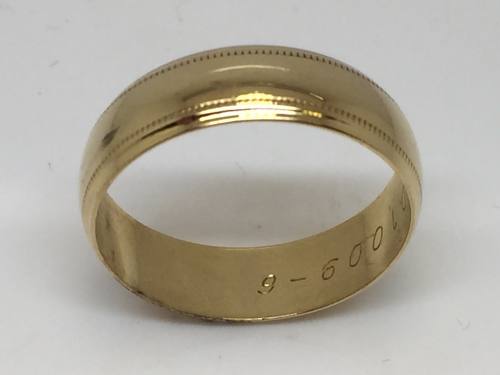 18ct Yellow Gold Wedding Ring 6mm S+