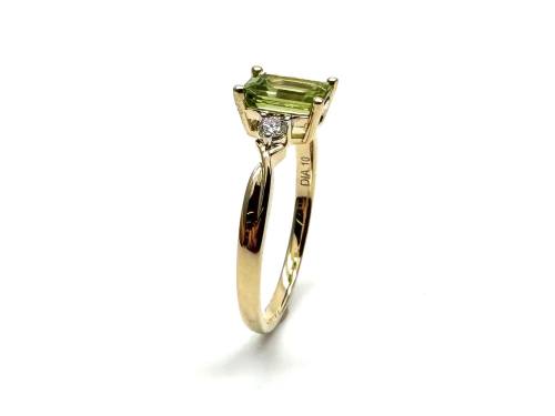 9ct Yellow Gold Peridot & Diamond Ring