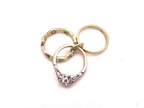 9ct Yellow Gold 3 Ring Charm