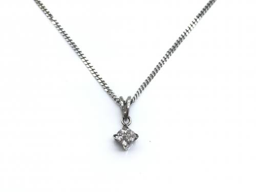18ct Princess Cut Diamond Cluster Pendant & Chain