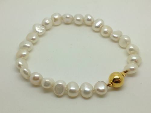 9ct Fresh Water Cultured Baroque Pearl Bracelet