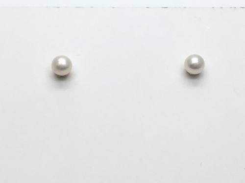 9ct White Freshwater Cultured Pearl Studs 4-4.5mm