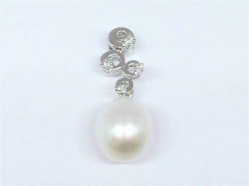14ct White Gold Pearl & Diamond Pendant 0.06ct