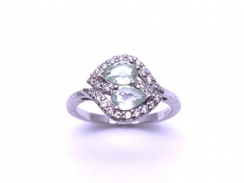 18ct White Gold Beryl & Diamond Ring