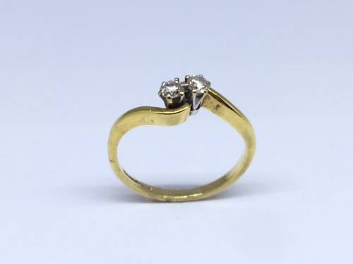 18ct Yellow Gold Diamond 2 Stone Ring