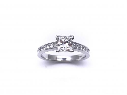 18ct White Gold Diamond Solitaire Ring