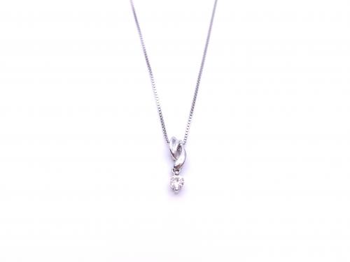 18ct Diamond Pendant and Chain