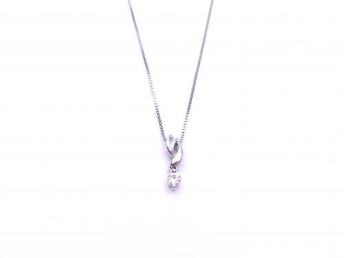 18ct Diamond Pendant and Chain