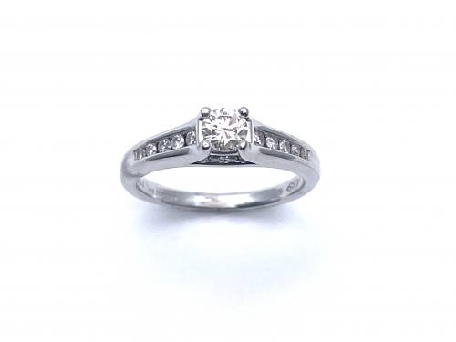 18ct White Gold Diamond Ring