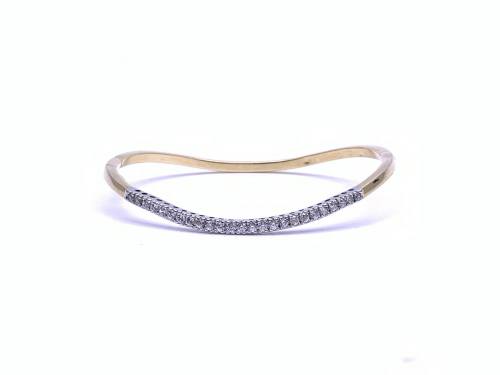 18ct Yellow Gold CZ Bangle