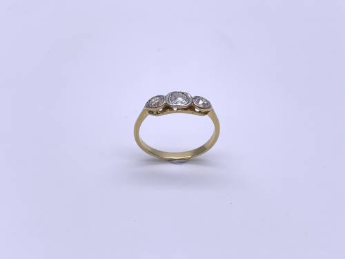 An Diamond 3 Stone Ring
