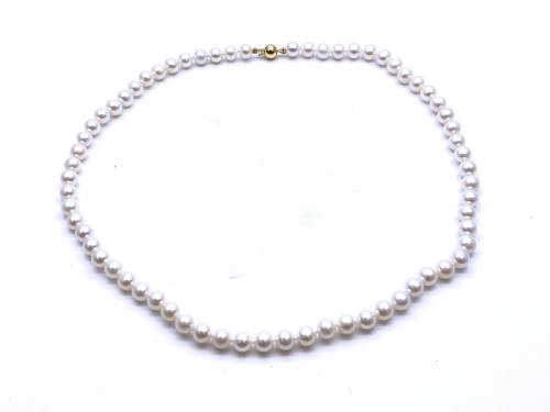 9ct Freshwater Cultured Pearl Necklet 7mm 17 Inch