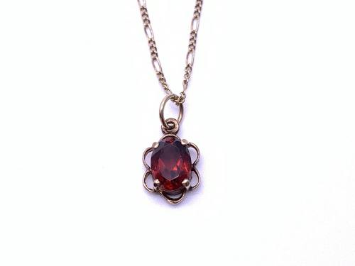 9ct Yellow Gold Garnet Necklace