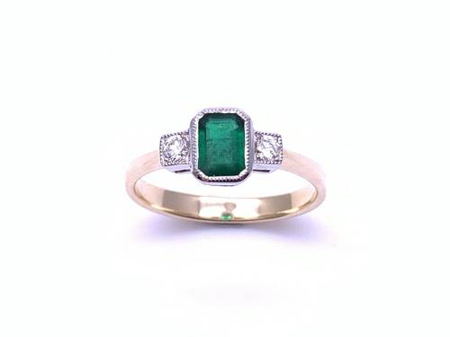 9ct Yellow Gold Emerald & Diamond 3 Stone Ring