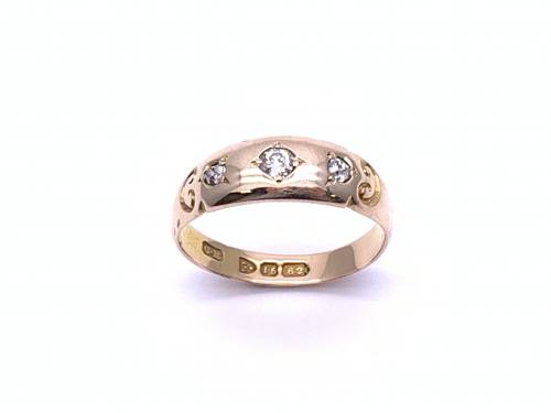 An Old 15ct Yellow Gold Diamond 3 Stone Ring