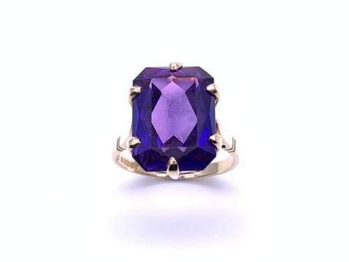 9ct Synthetic Sapphire Solitaire Ring