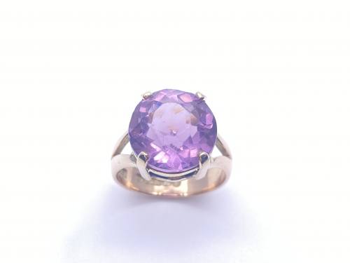 9ct Purple Stone Ring