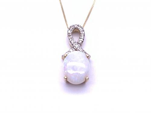 14ct Opal Solitaire Pendant & Chain