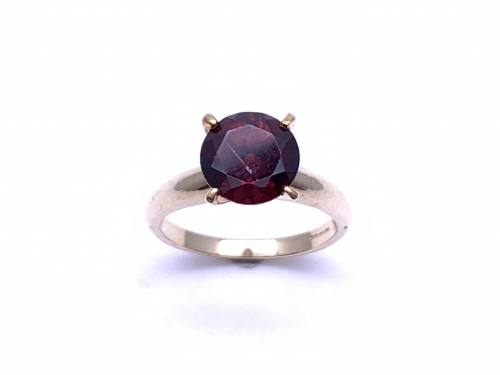 9ct Yellow Gold Garnet Solitaire Ring