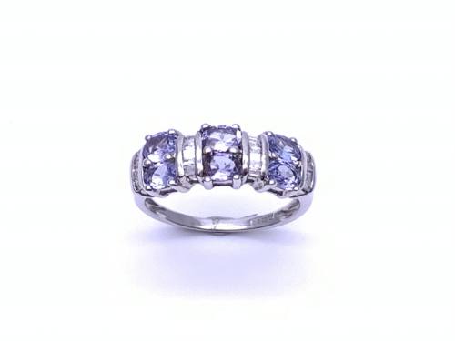 9ct Tanzanite & Diamond Ring