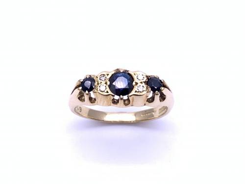 18ct Sapphire & Diamond Ring