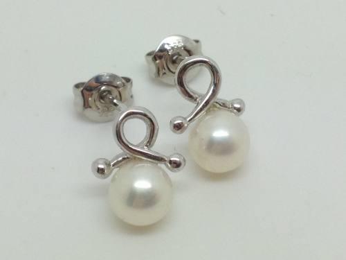 14ct White Gold Freshwater Cultured Pearl Earrings