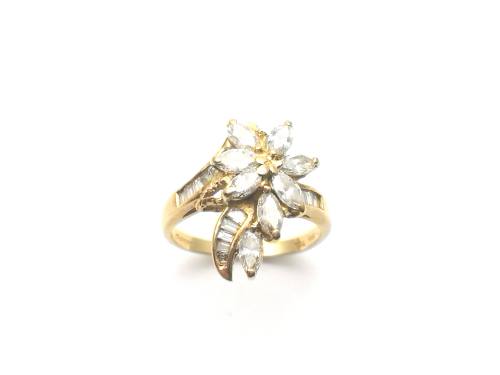 18ct Diamond Cluster Ring