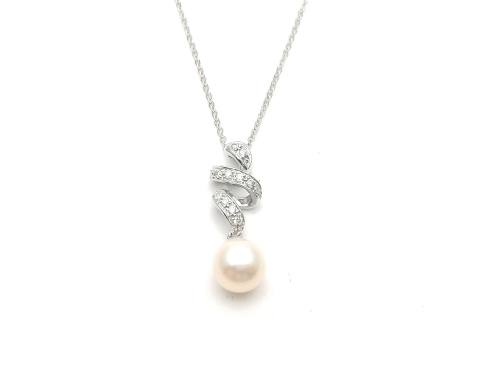Cultured Pearl & Diamond Pendant