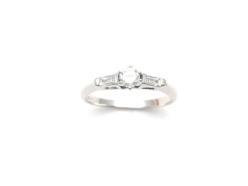 18ct White Gold Diamond Solitaire Ring